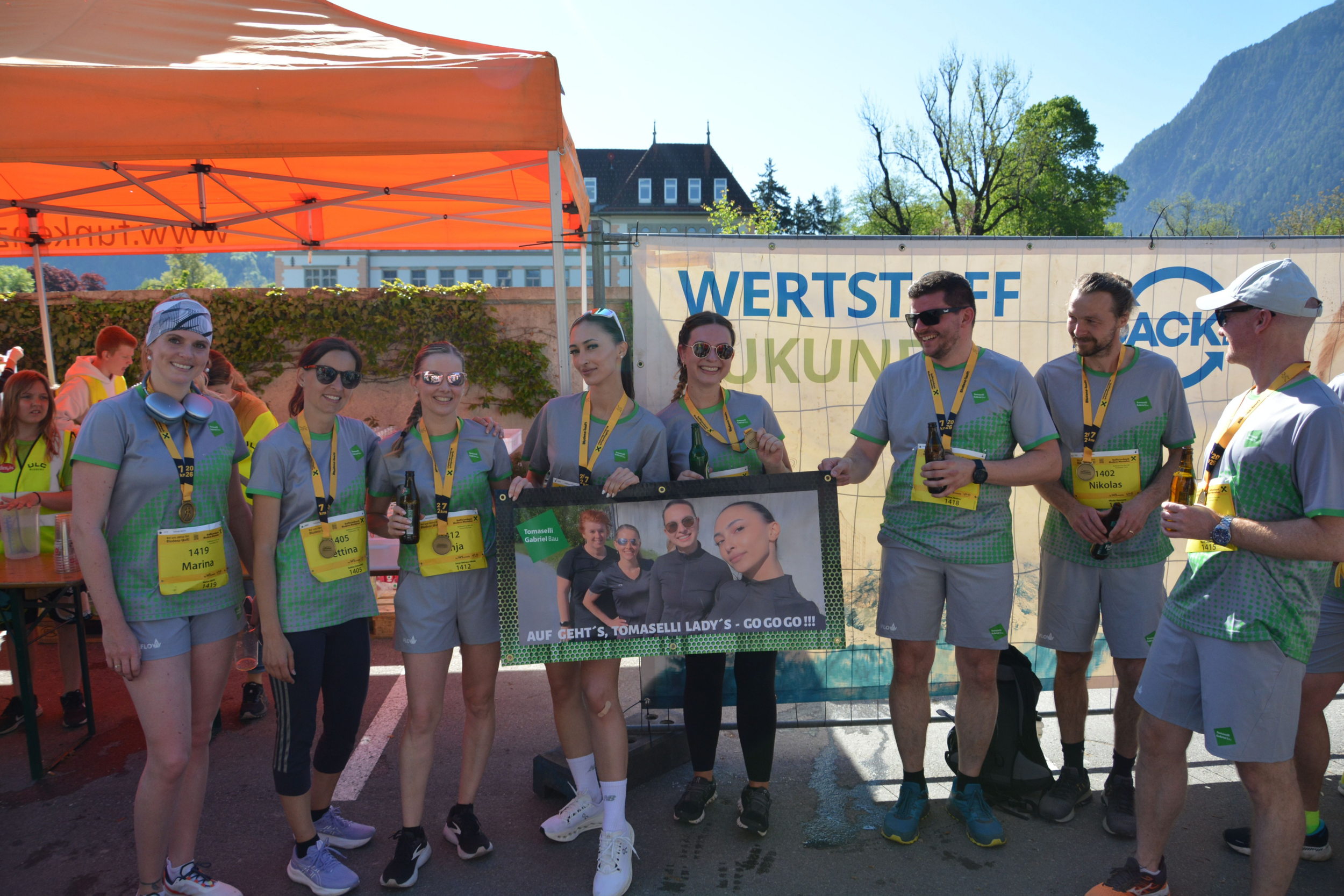 Gemeinsam unterwegs bei Bludenz läuft5
